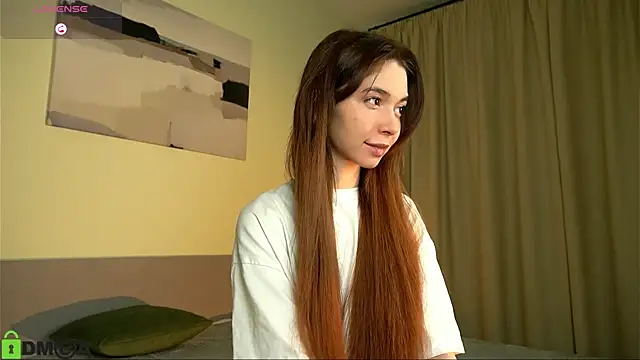 Snapshot of LittleOriana chatting on 12-31-24, 05:22 LittleOriana online show from 12-31-24, 05:22