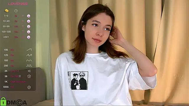 Snapshot of LittleOriana chatting on 03-01-25, 01:22 LittleOriana online show from 03-01-25, 01:22