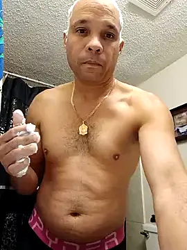 Snapshot of 3patica chatting on 01-15-25, 09:35 3patica online show from 01-15-25, 09:35