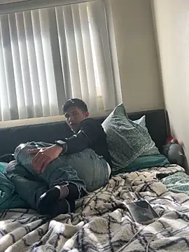 Snapshot of ansdarken chatting on 03-13-25, 11:05 ansdarken online show from 03-13-25, 11:05