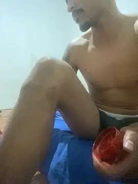 Snapshot of casalhot2533 chatting on 11-17-25, 12:05 casalhot2533 online show from 11-17-25, 12:05