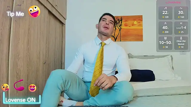 Snapshot of Andrewstelle_coleman chatting on 09-27-25, 04:50 Andrewstelle coleman online show from 09-27-25, 04:50