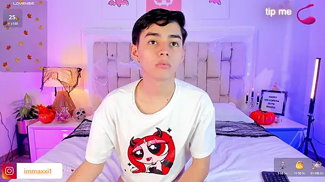 Maxi little online show from 10-10-25, 09:14