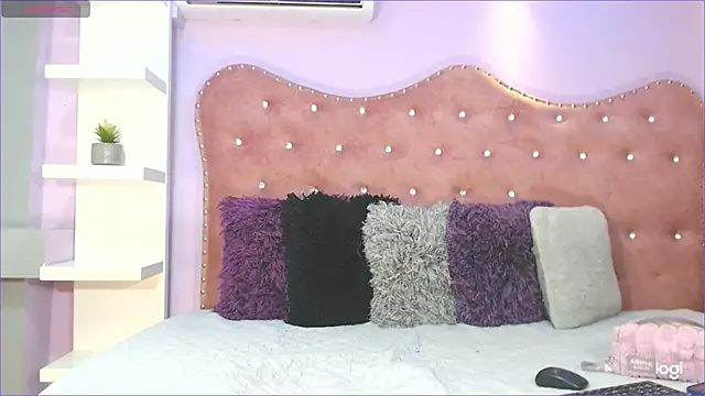 Annabelle-Villareal online show from 02-13-25, 07:52