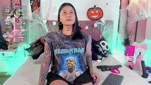 Nathalia Stone online show from 10-23-25, 07:12