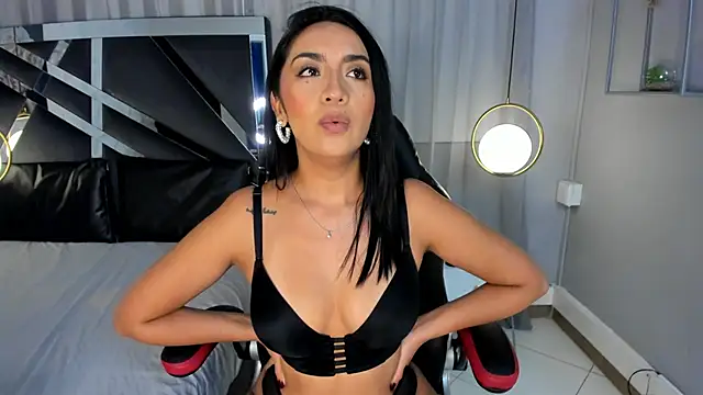 MAGIC AURORAA online show from 01-10-25, 12:04