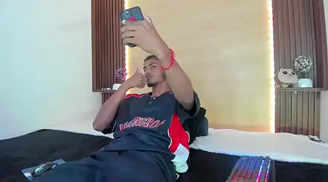 Evans777  online show from 01-09-25, 06:04