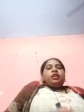 Snapshot of Aadhya_Bahri chatting on 01-11-25, 06:54 Aadhya Bahri online show from 01-11-25, 06:54