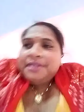 Snapshot of Aadhya_Bahri chatting on 01-14-25, 09:45 Aadhya Bahri online show from 01-14-25, 09:45