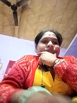 Snapshot of Aadhya_Bahri chatting on 01-14-25, 06:49 Aadhya Bahri online show from 01-14-25, 06:49