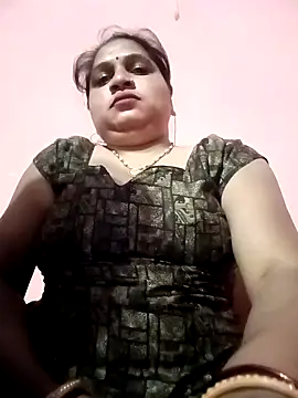 Snapshot of Aadhya_Bahri chatting on 01-23-25, 05:31 Aadhya Bahri online show from 01-23-25, 05:31