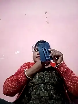 Snapshot of Aadhya_Bahri chatting on 01-28-25, 01:59 Aadhya Bahri online show from 01-28-25, 01:59