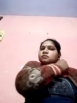 Snapshot of Aadhya_Bahri chatting on 01-31-25, 12:06 Aadhya Bahri online show from 01-31-25, 12:06