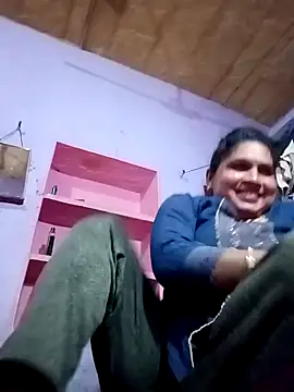 Snapshot of Aadhya_Bahri chatting on 02-01-25, 07:57 Aadhya Bahri online show from 02-01-25, 07:57