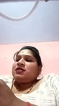 Snapshot of Aadhya_Bahri chatting on 02-02-25, 01:41 Aadhya Bahri online show from 02-02-25, 01:41