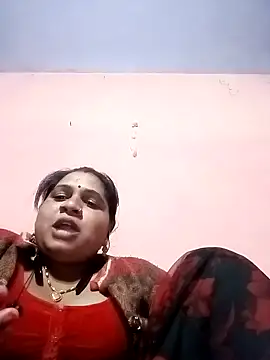 Snapshot of Aadhya_Bahri chatting on 02-07-25, 02:04 Aadhya Bahri online show from 02-07-25, 02:04
