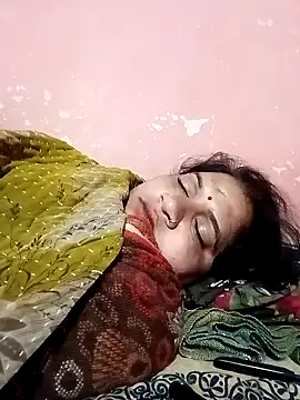 Snapshot of Aadhya_Bahri chatting on 02-08-25, 12:38 Aadhya Bahri online show from 02-08-25, 12:38