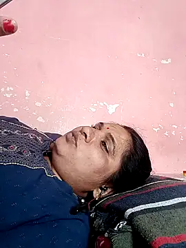 Snapshot of Aadhya_Bahri chatting on 02-18-25, 04:37 Aadhya Bahri online show from 02-18-25, 04:37
