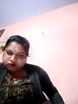 Snapshot of Aadhya_Bahri chatting on 02-19-25, 11:46 Aadhya Bahri online show from 02-19-25, 11:46
