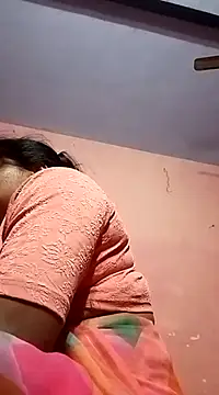 Snapshot of Aadhya_Bahri chatting on 02-22-25, 03:36 Aadhya Bahri online show from 02-22-25, 03:36