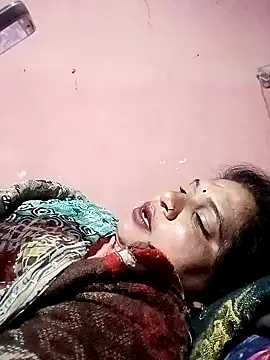 Snapshot of Aadhya_Bahri chatting on 02-22-25, 11:24 Aadhya Bahri online show from 02-22-25, 11:24