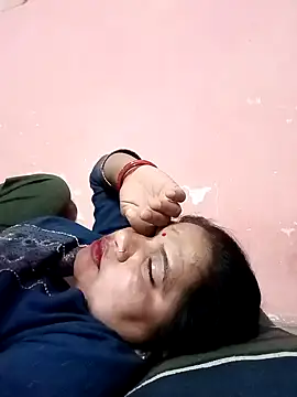 Snapshot of Aadhya_Bahri chatting on 02-23-25, 06:34 Aadhya Bahri online show from 02-23-25, 06:34