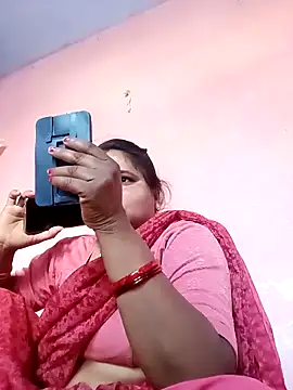 Snapshot of Aadhya_Bahri chatting on 02-27-25, 10:59 Aadhya Bahri online show from 02-27-25, 10:59