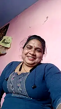 Snapshot of Aadhya_Bahri chatting on 03-06-25, 12:19 Aadhya Bahri online show from 03-06-25, 12:19