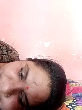 Snapshot of Aadhya_Bahri chatting on 03-12-25, 04:30 Aadhya Bahri online show from 03-12-25, 04:30