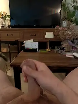 Snapshot of shineky chatting on 03-08-26, 05:17 shineky online show from 03-08-26, 05:17