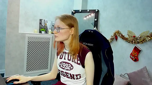 Snapshot of ElizabethHarpper chatting on 01-04-25, 04:44 ElizabethHarpper online show from 01-04-25, 04:44