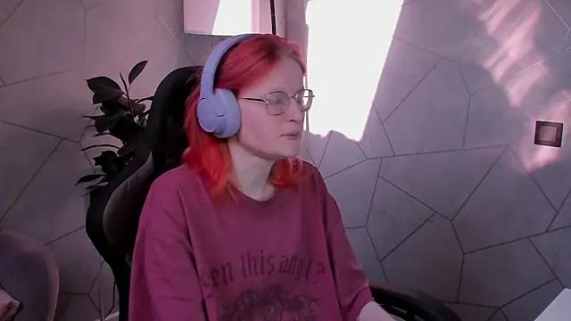 ElizabethHarpper online show from 02-12-26, 09:15