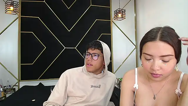 Snapshot of RyanPricee chatting on 10-12-25, 04:11 RyanPricee online show from 10-12-25, 04:11