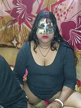Hot muskaan online show from 01-24-25, 10:53