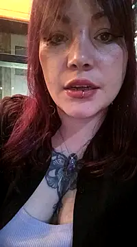 Miss Amelie online show from 01-10-25, 03:18