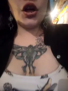 Miss Amelie online show from 03-06-25, 01:48