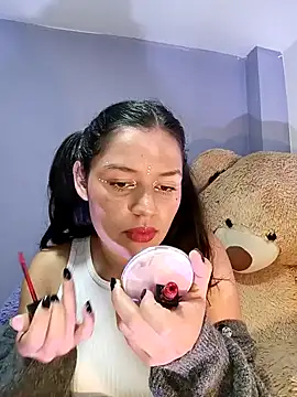 Danni shy online show from 01-26-25, 05:44