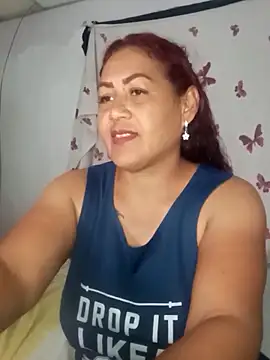 Snapshot of Abigail_BigTits chatting on 01-06-25, 06:03 Abigail BigTits online show from 01-06-25, 06:03