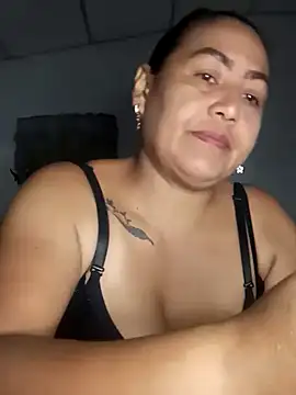 Snapshot of Abigail_BigTits chatting on 02-08-25, 02:04 Abigail BigTits online show from 02-08-25, 02:04