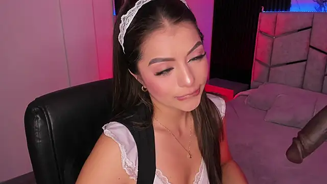 daniiphoeniixx online show from 11-20-25, 07:46