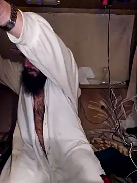 StruggleSnuggles online show from 11-20-25, 02:45