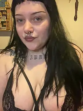 Gothicsiren online show from 01-06-25, 02:15