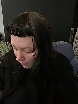 Gothicsiren online show from 09-17-25, 01:46