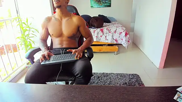 Snapshot of Adam_Valenciia chatting on 10-09-25, 05:44 Adam Valenciia online show from 10-09-25, 05:44