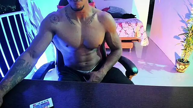 Snapshot of Adam_Valenciia chatting on 10-25-25, 04:09 Adam Valenciia online show from 10-25-25, 04:09