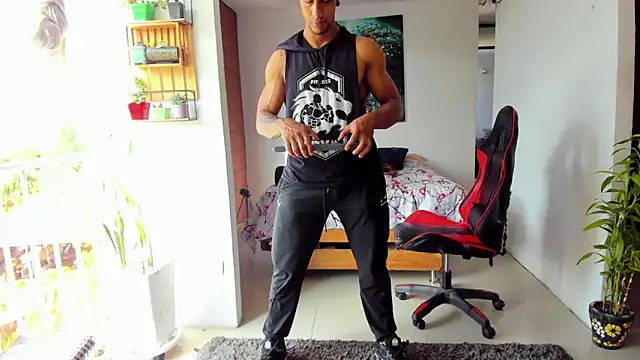 Snapshot of Adam_Valenciia chatting on 10-27-25, 07:40 Adam Valenciia online show from 10-27-25, 07:40