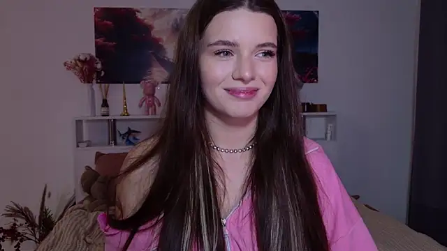 Nellie Medina online show from 10-14-25, 11:16