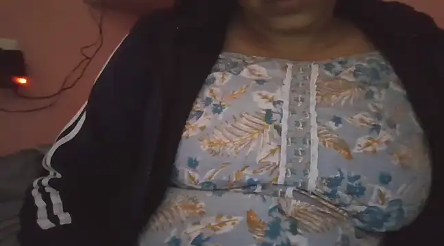 Hot-shanvi online show from 02-21-25, 11:11