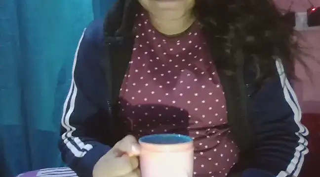 Hot-shanvi online show from 02-26-25, 11:48