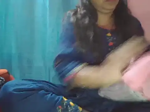 Hot-shanvi online show from 03-19-25, 11:50